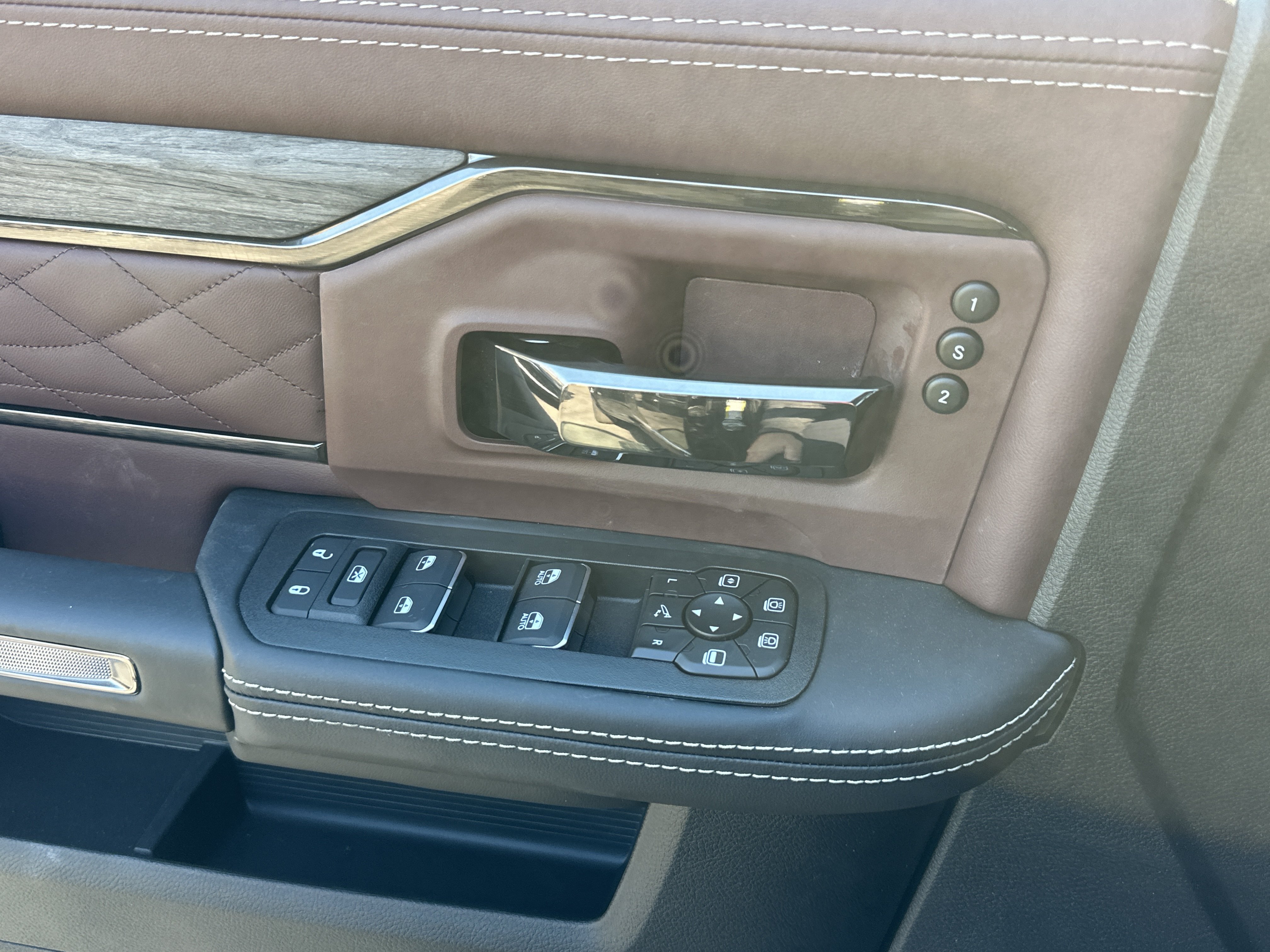 New 2027 RAM 3500 Limited AWD/4WD image 16