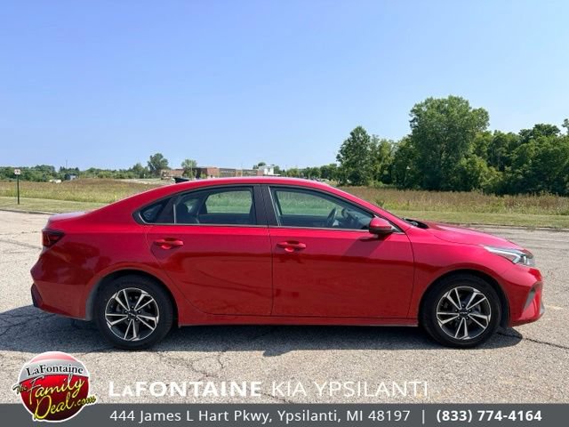 Certified 2024 Kia Forte LXS FWD image 6