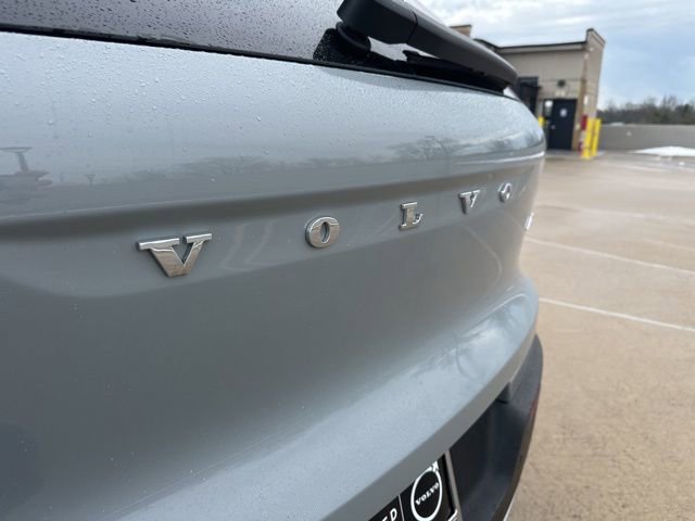 Certified 2025 Volvo XC40 B5 Core image 35