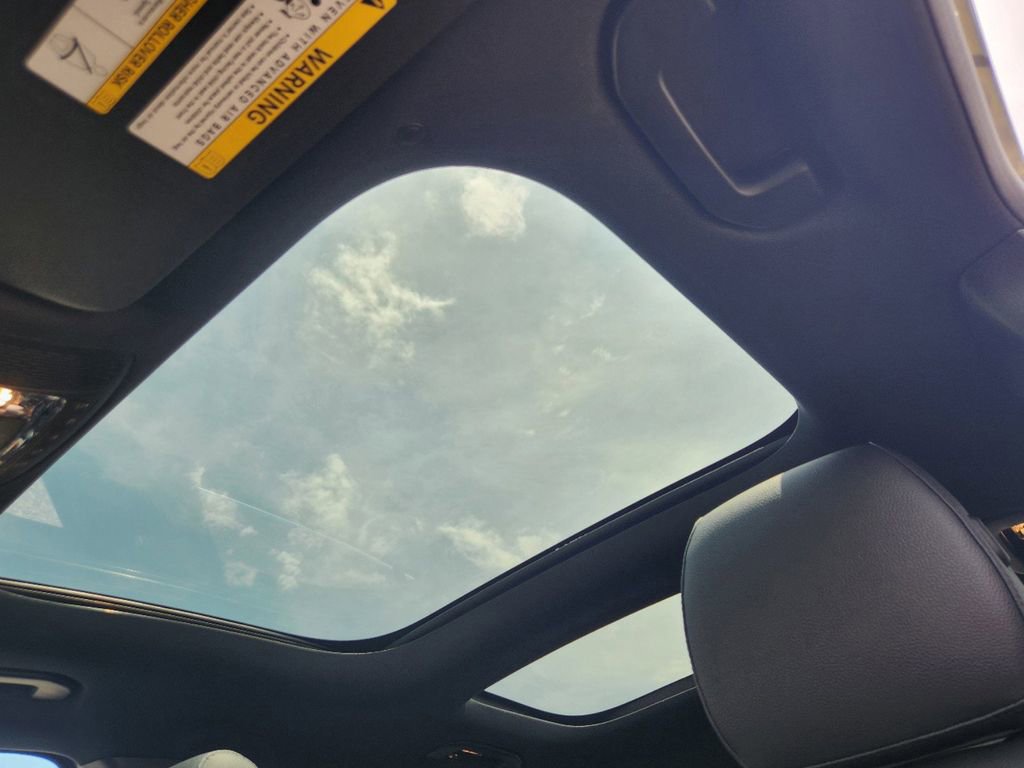 Used 2025 Mercedes-Benz GLA 250 4MATIC image 30