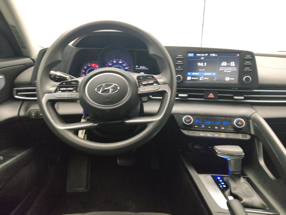 Used 2021 Hyundai Elantra SEL FWD image 22