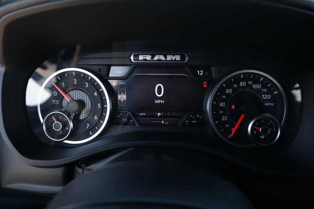 New 2026 RAM 1500 4x4 Crew Cab image 4