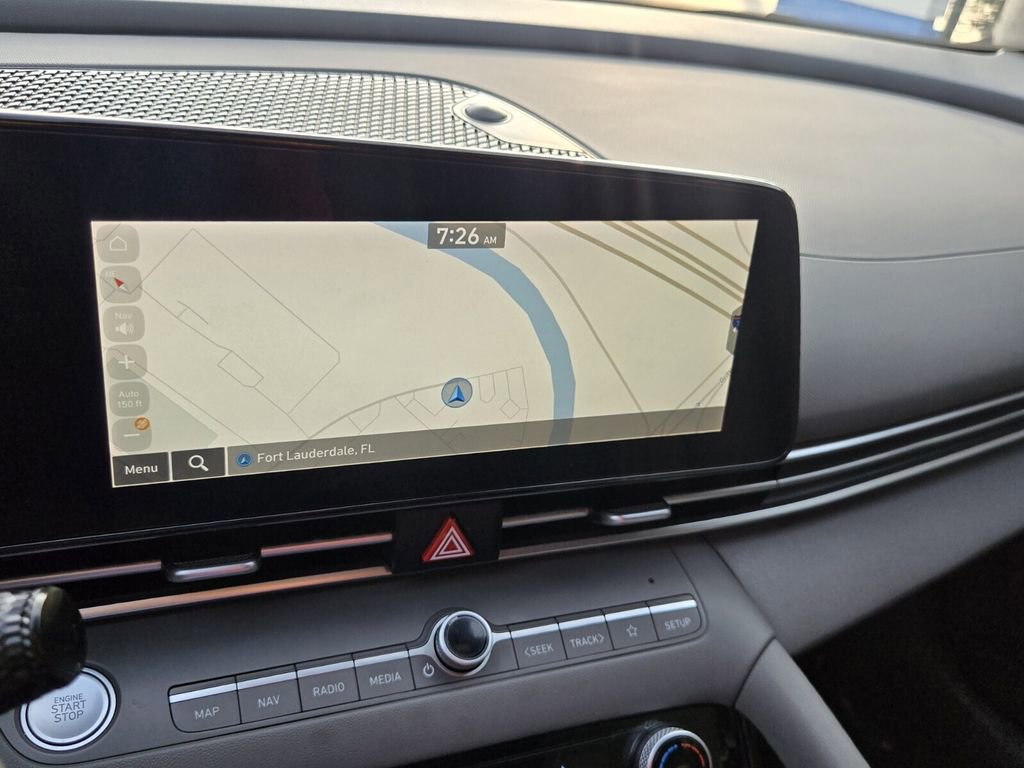 Used 2023 Hyundai Elantra SEL w/ Convenience Package FWD image 15