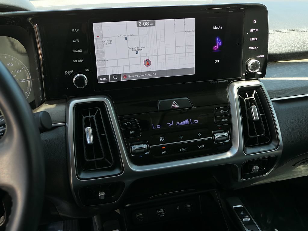 Used 2023 Kia Sorento EX w/ Panoramic Sunroof Package FWD image 19