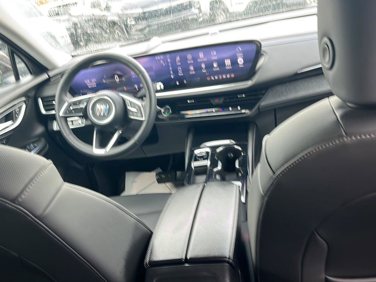 Used 2024 Buick Envision Preferred AWD/4WD image 27