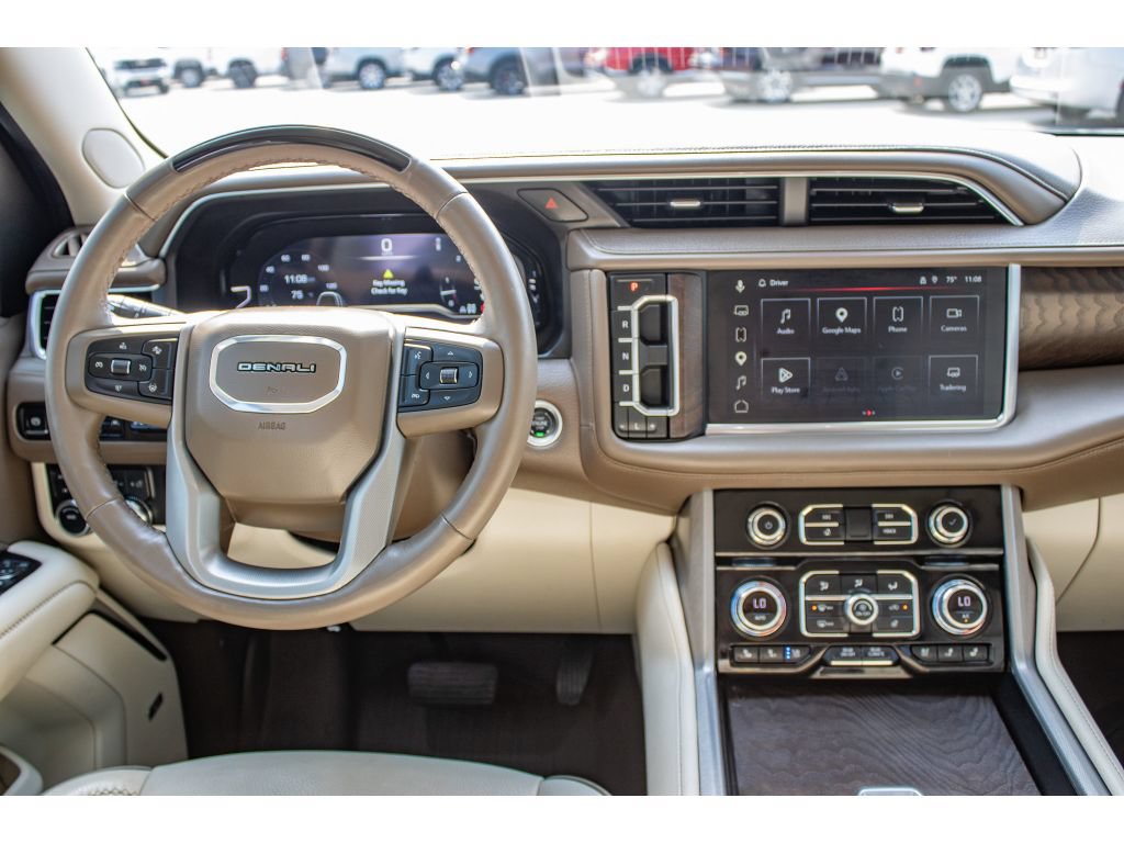 Used 2024 GMC Yukon Denali w/ Advanced Technology Package AWD/4WD image 26