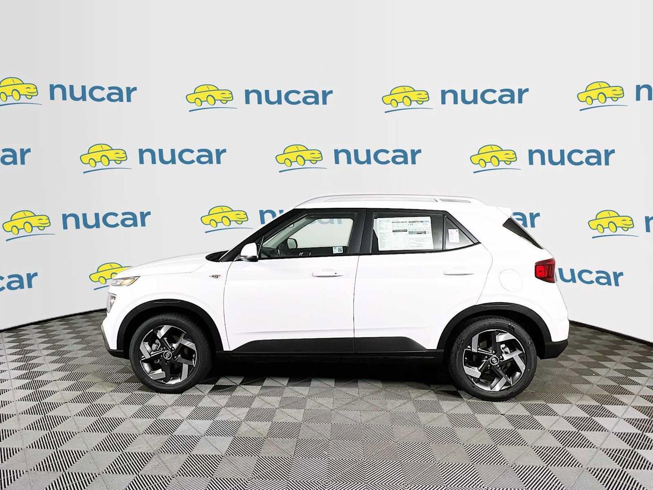 New 2025 Hyundai Venue SEL image 4