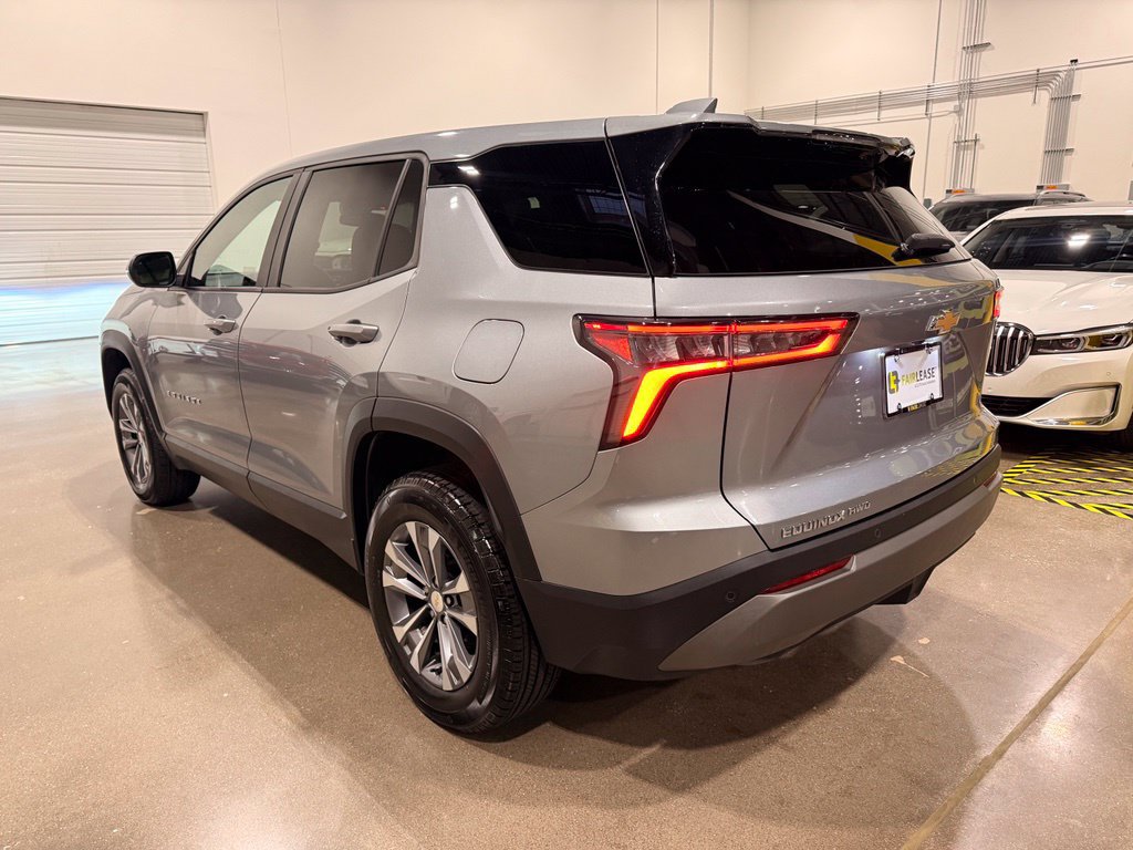 Used 2026 Chevrolet Equinox LT AWD/4WD image 7