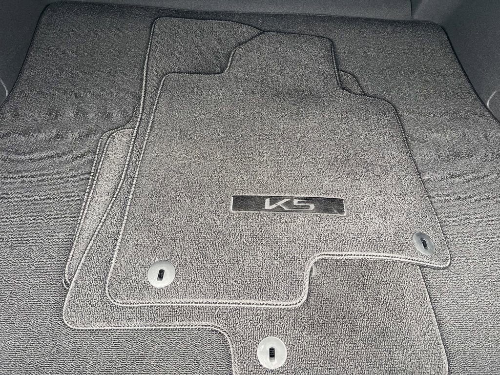 Certified 2025 Kia K5 GT-Line image 12