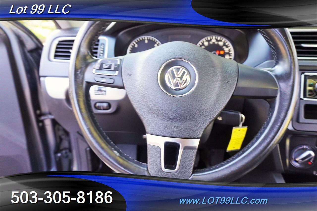 Used 2012 Volkswagen Jetta TDI FWD image 23