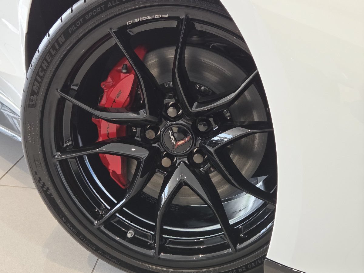 New 2027 Chevrolet Corvette Grand Sport w/ Grand Sport Launch Edition RWD image 16
