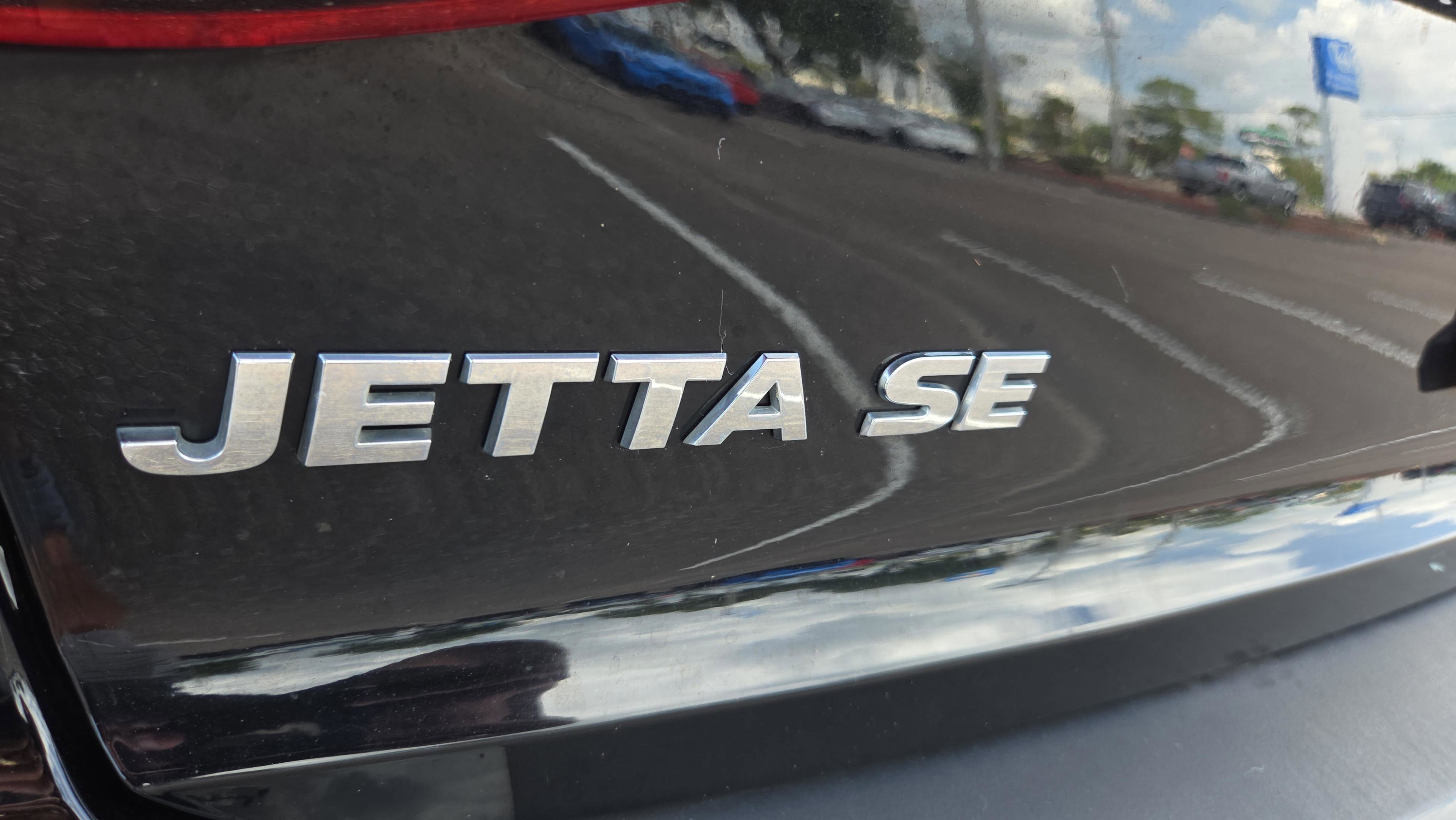 Used 2016 Volkswagen Jetta SE FWD image 30