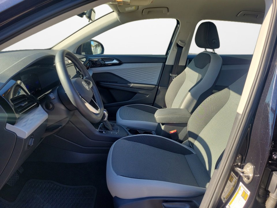 Certified 2023 Volkswagen Taos S image 11