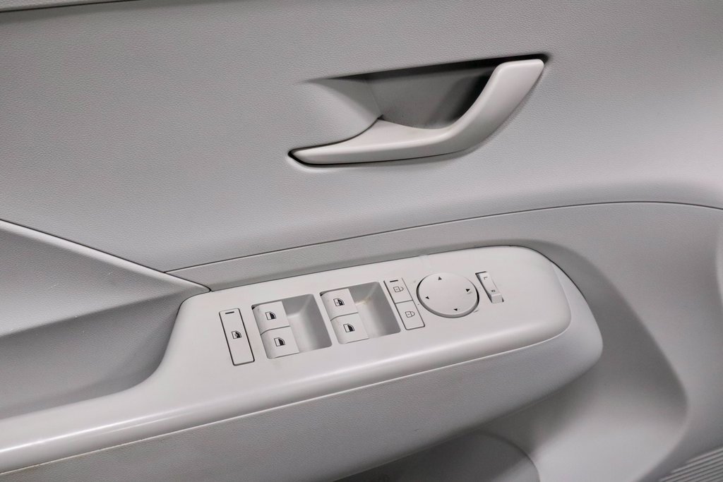 Certified 2024 Hyundai Kona SE image 23