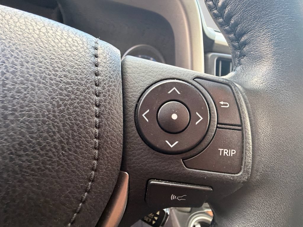 Used 2017 Toyota RAV4 XLE FWD image 23