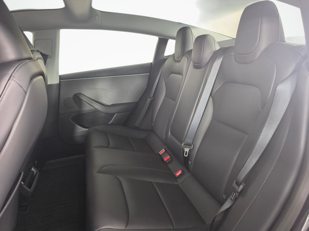 Used 2025 Tesla Model 3 Long Range RWD image 26
