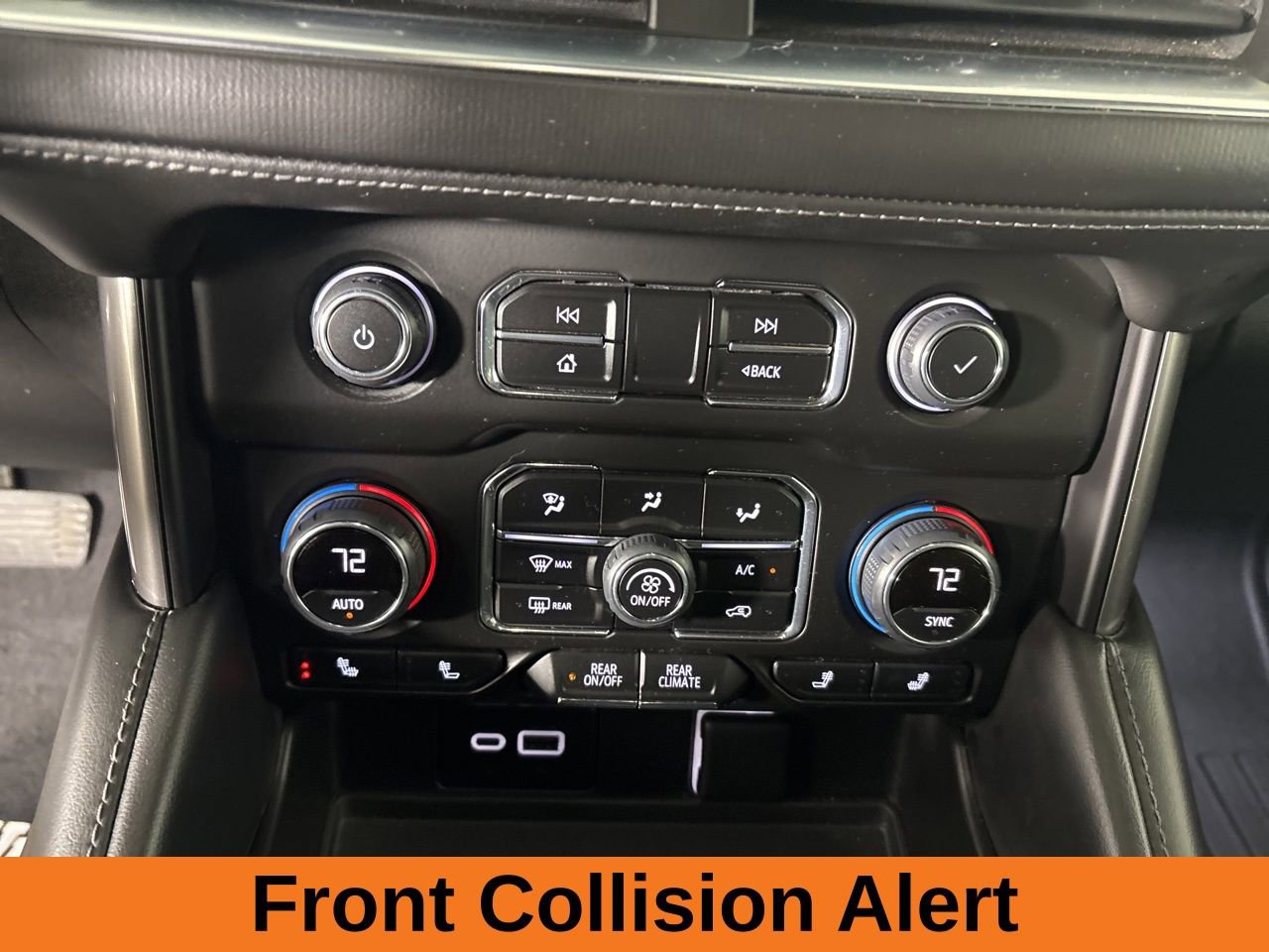 Used 2023 Chevrolet Tahoe LT w/ Luxury Package image 16