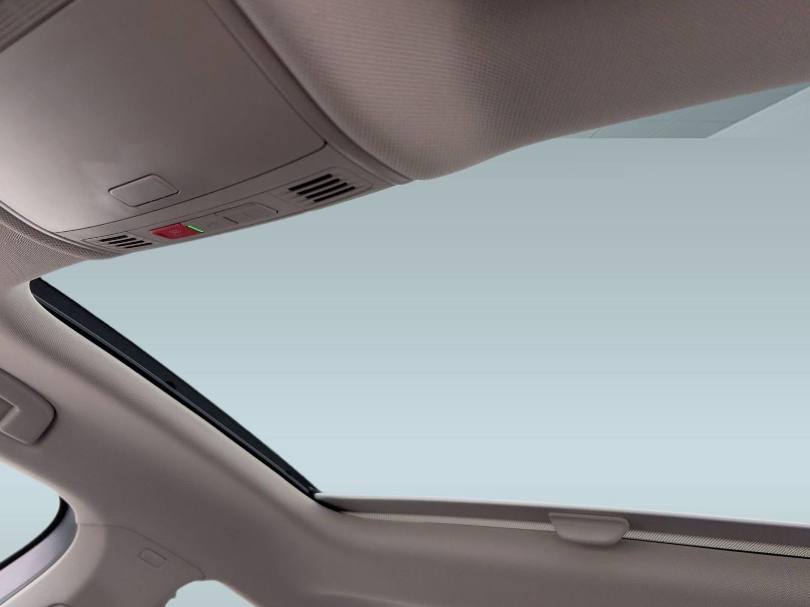 Used 2020 Volkswagen Jetta SE image 15