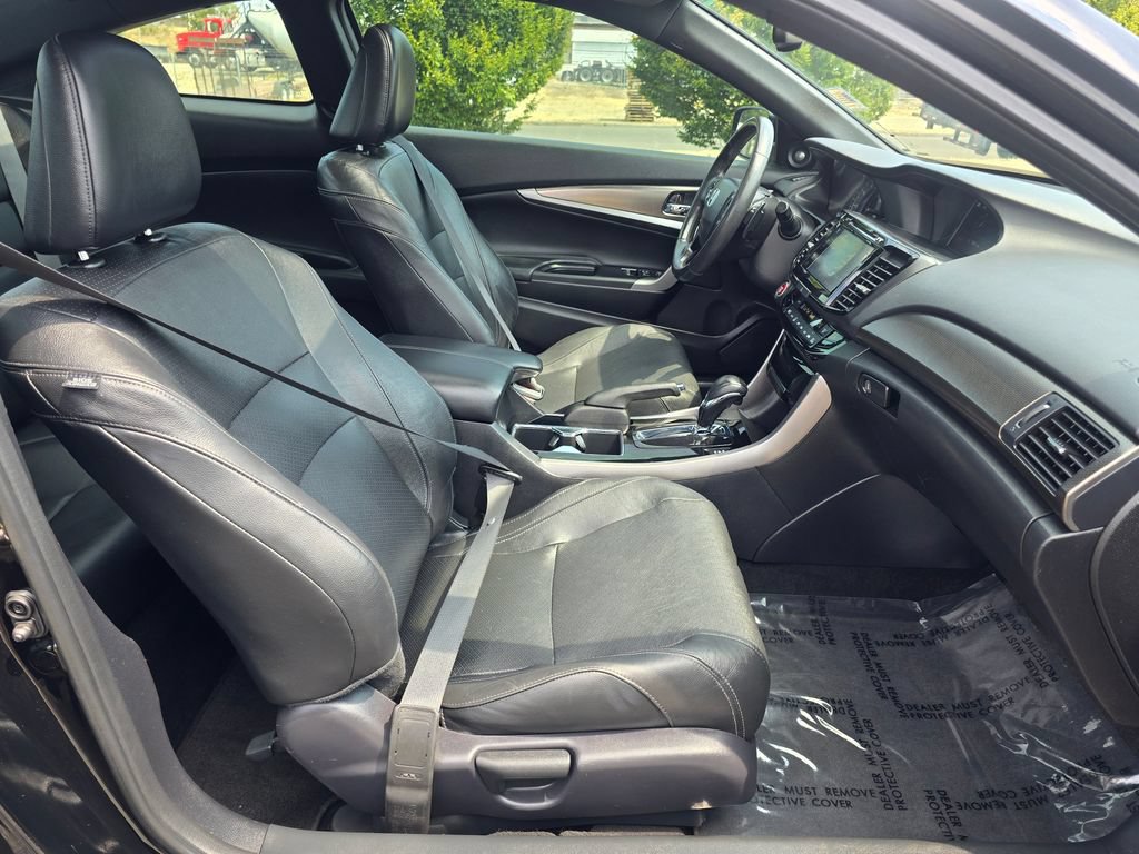 Used 2017 Honda Accord EX-L image 16