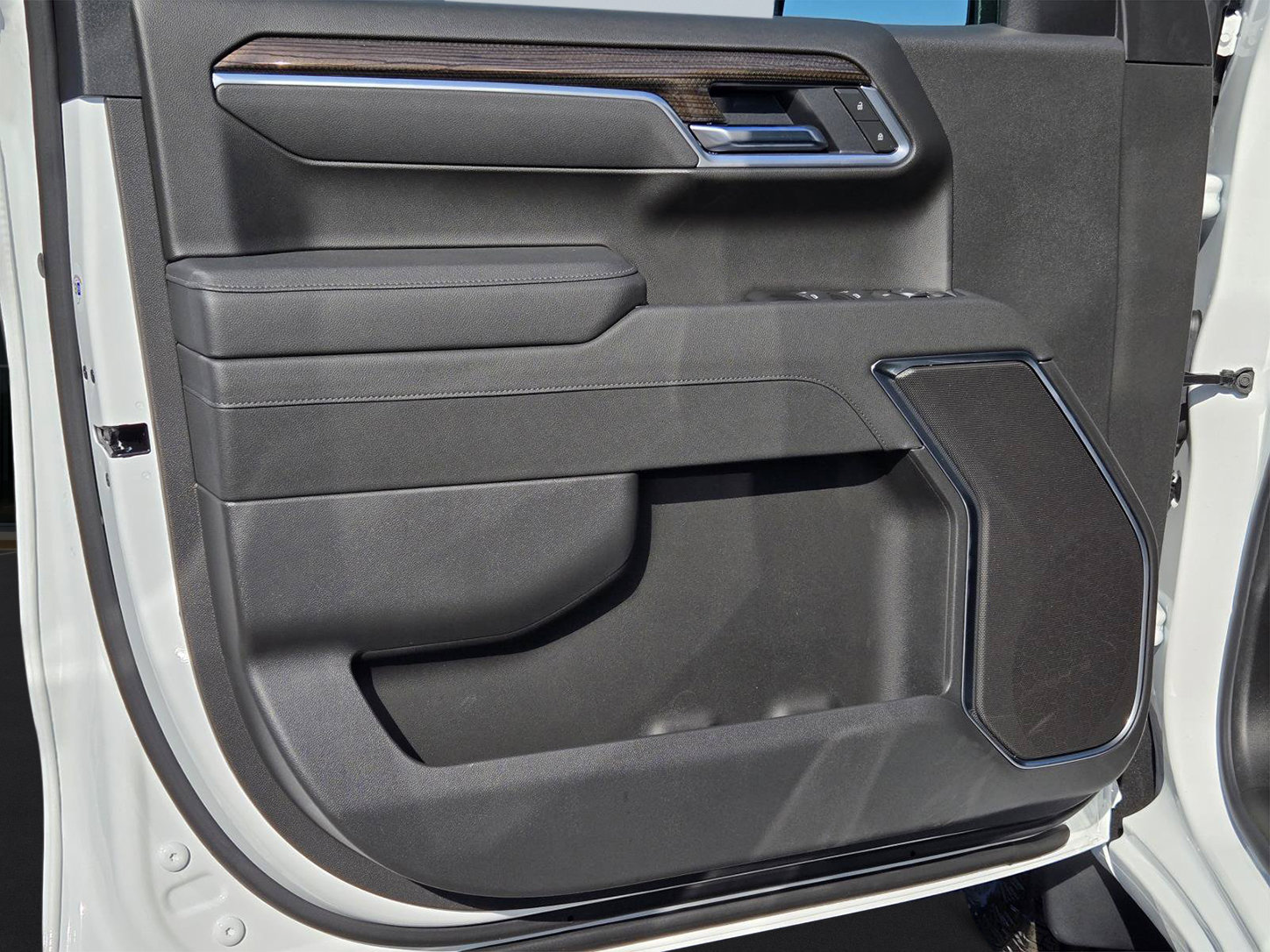 New 2026 Chevrolet Silverado 1500 LT AWD/4WD image 11