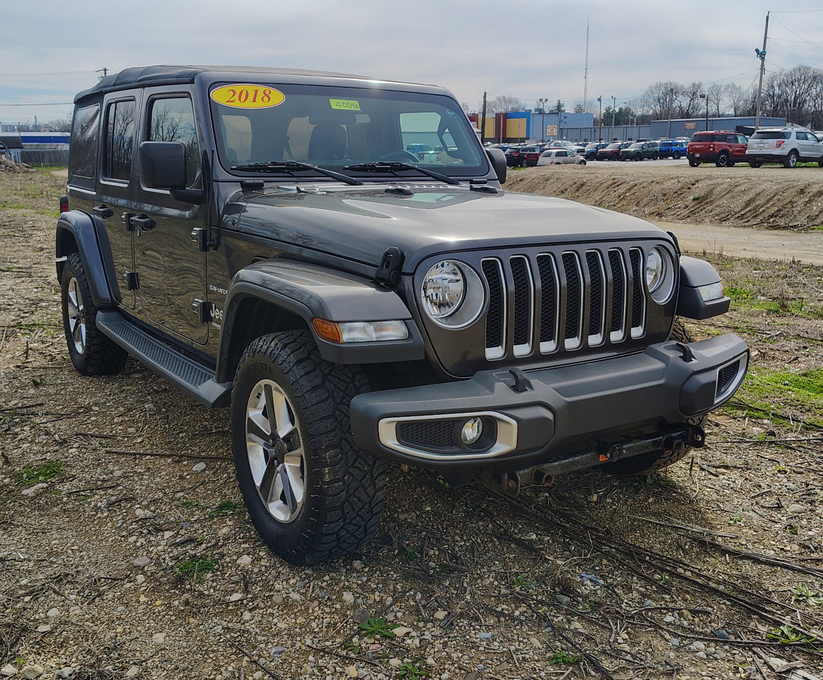 Used 2018 Jeep Wrangler Unlimited Sahara AWD/4WD image 3