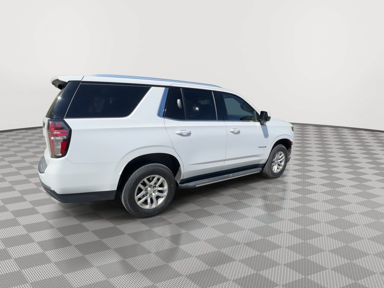 Used 2021 Chevrolet Tahoe LT AWD/4WD image 8