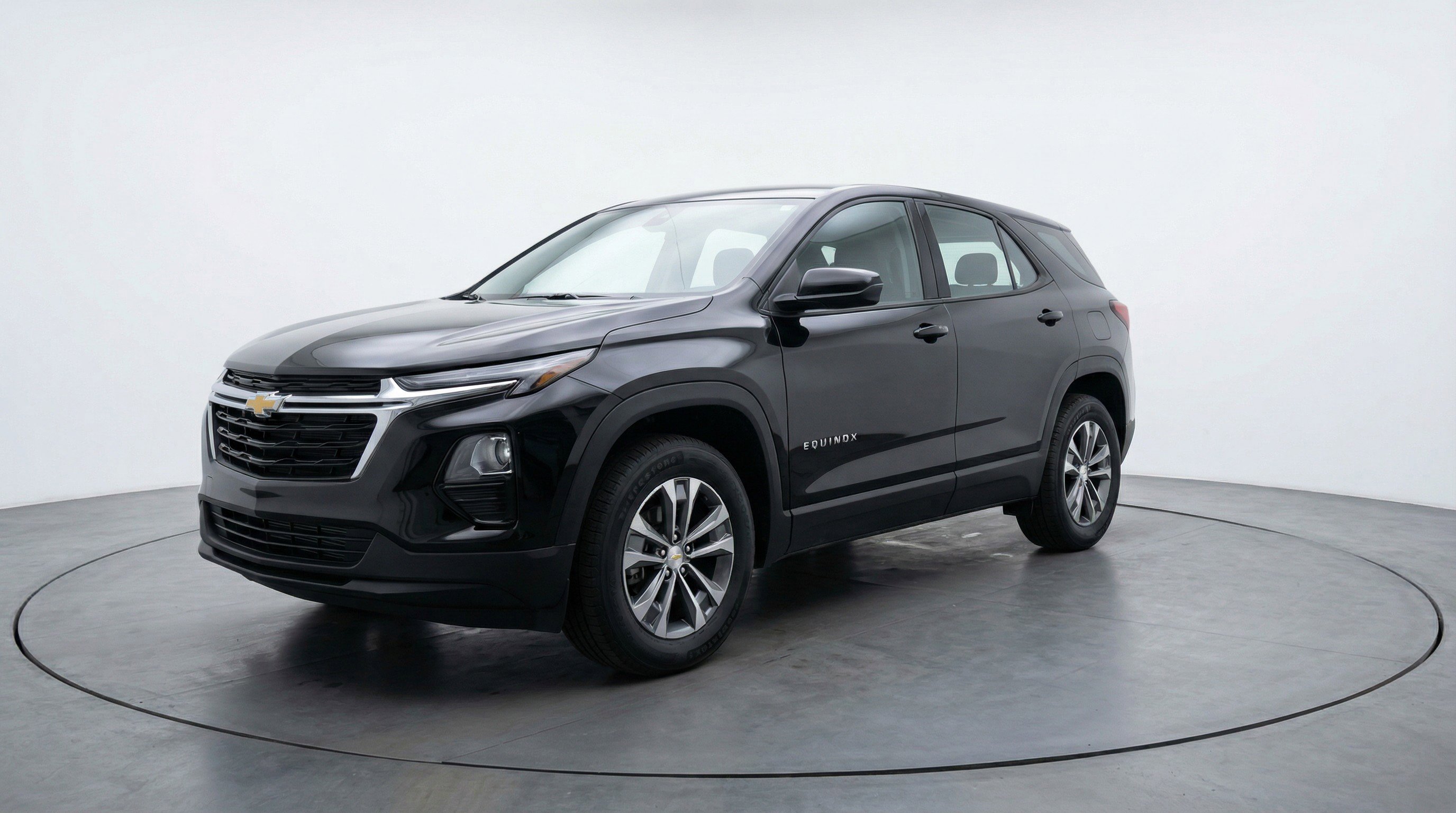 Used 2025 Chevrolet Equinox LT FWD image 3
