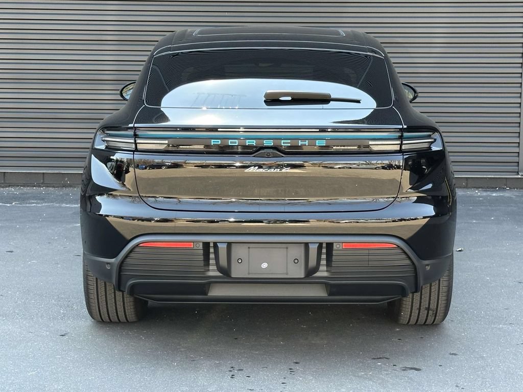 New 2026 Porsche Macan 4 Electric AWD/4WD image 4