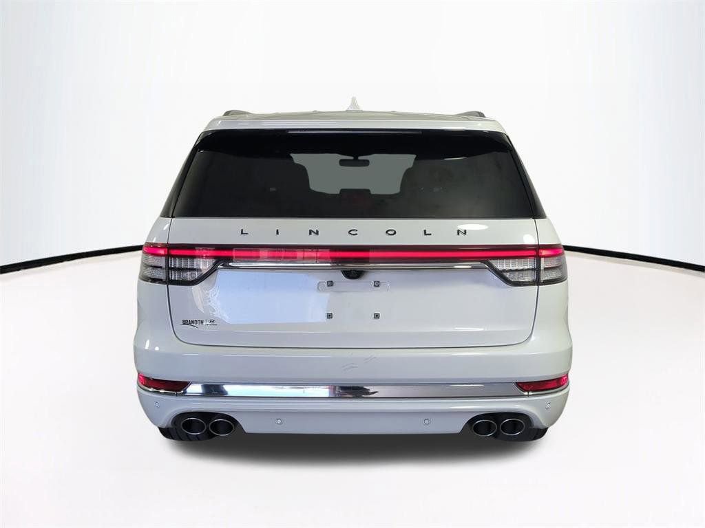 Used 2023 Lincoln Aviator Black Label Grand Touring image 6