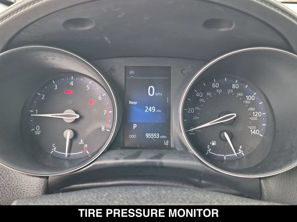 Used 2018 Toyota C-HR XLE FWD image 19