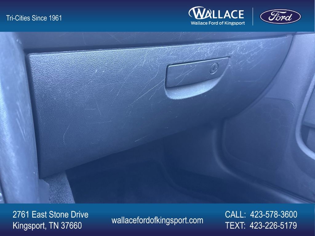 Used 2010 Dodge Challenger SE RWD image 31