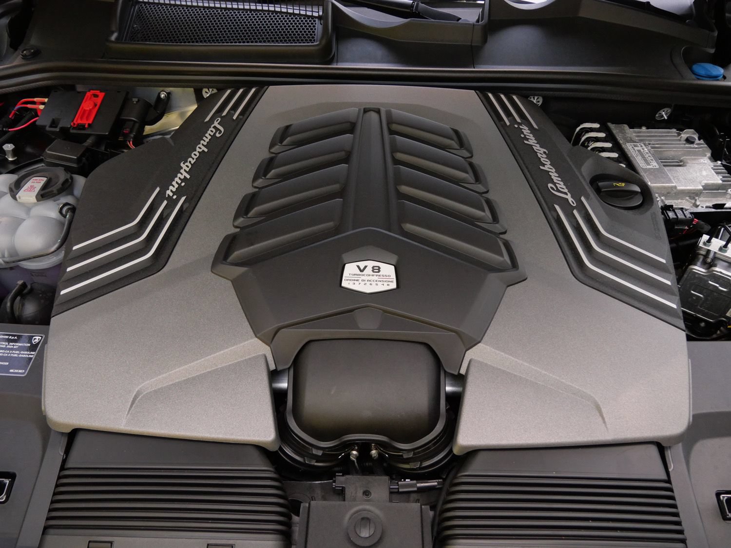 Used 2024 Lamborghini Urus S AWD/4WD image 24