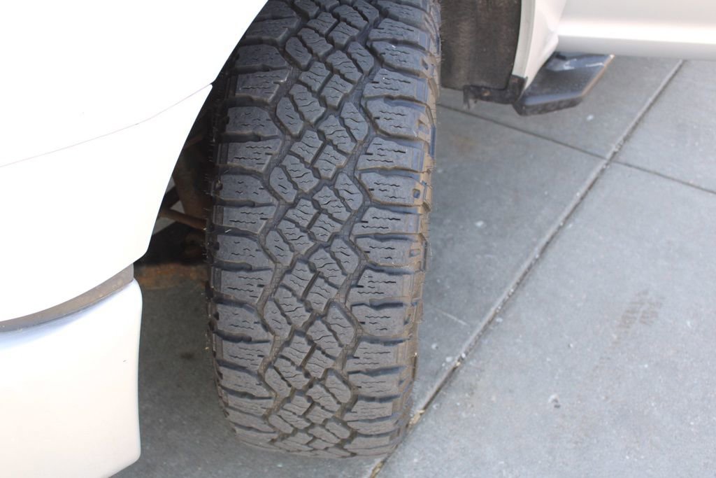 Used 2017 Ford F150 XL w/ Equipment Group 101A Mid AWD/4WD image 13