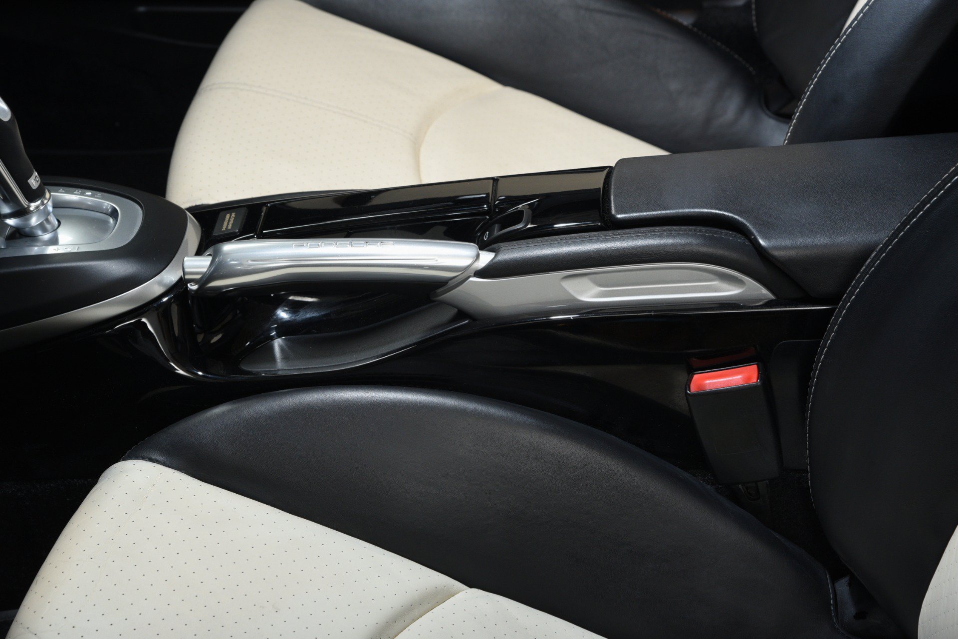 Used 2011 Porsche 911 Turbo S AWD/4WD image 6