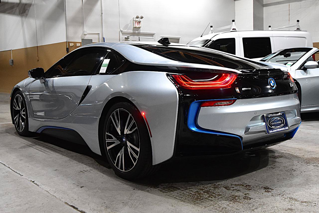 Used 2016 BMW i8 AWD/4WD image 10