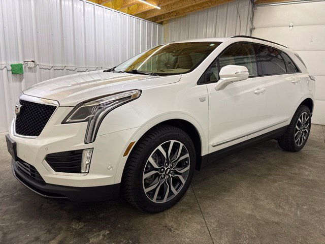 Used 2021 Cadillac XT5 Sportv w/ Platinum Package AWD/4WD image 3