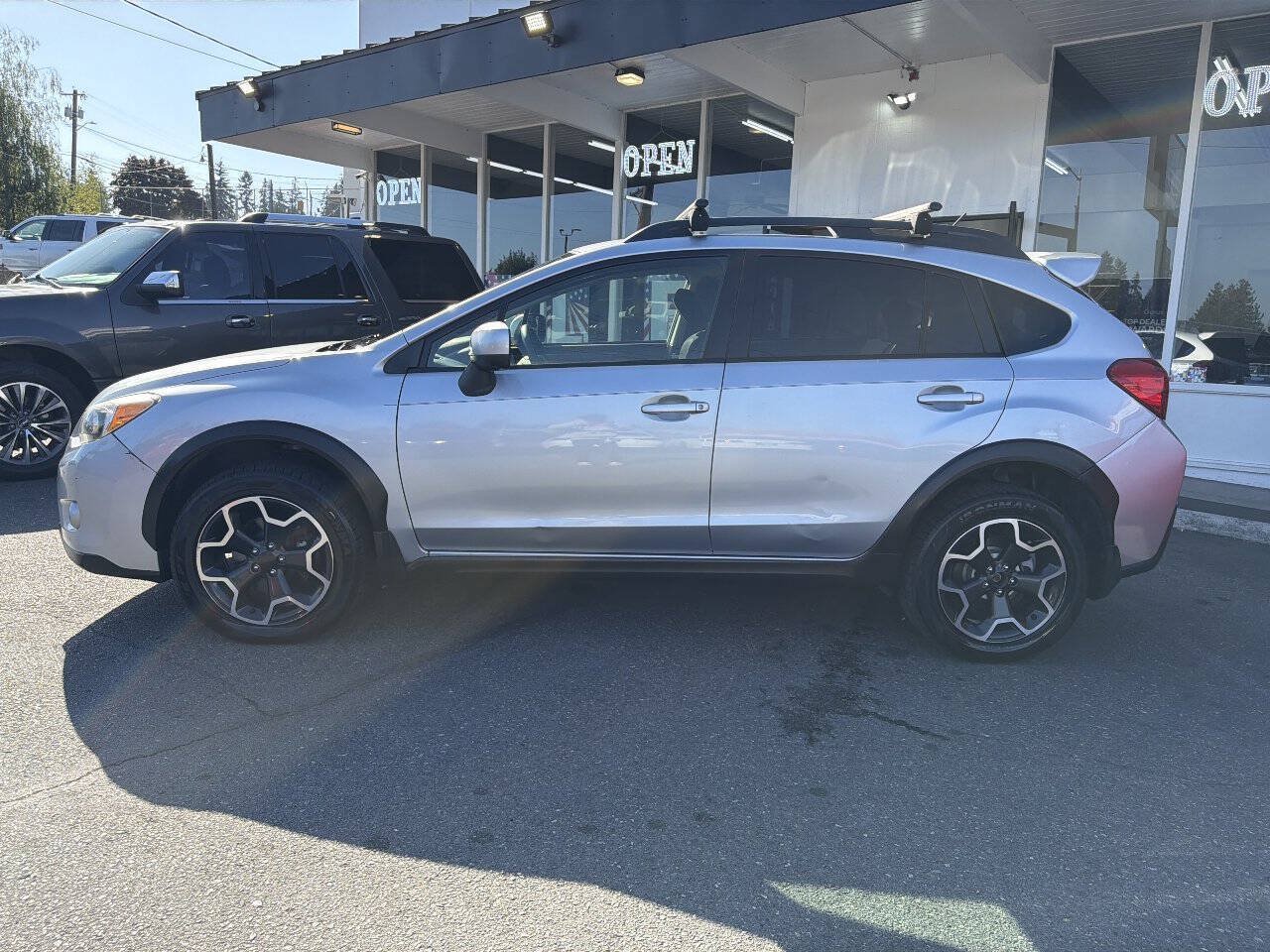 Used 2013 Subaru Crosstrek 2.0i Premium w/ Popular Pkg 2 AWD/4WD image 3