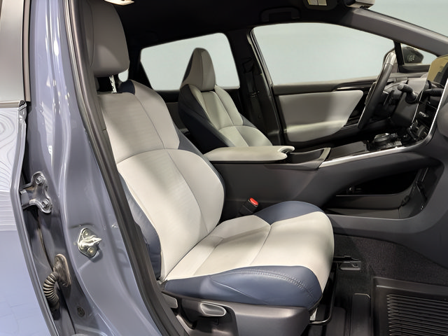 Certified 2023 Subaru Solterra AWD image 15