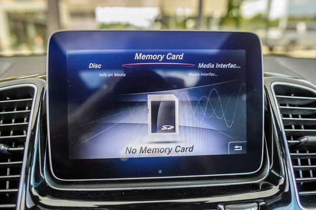 Used 2018 Mercedes-Benz GLS 550 4MATIC image 27