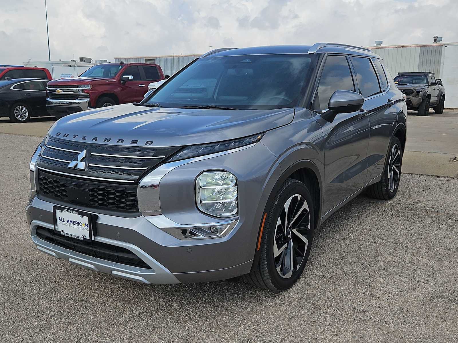 Used 2024 Mitsubishi Outlander SEL FWD image 4