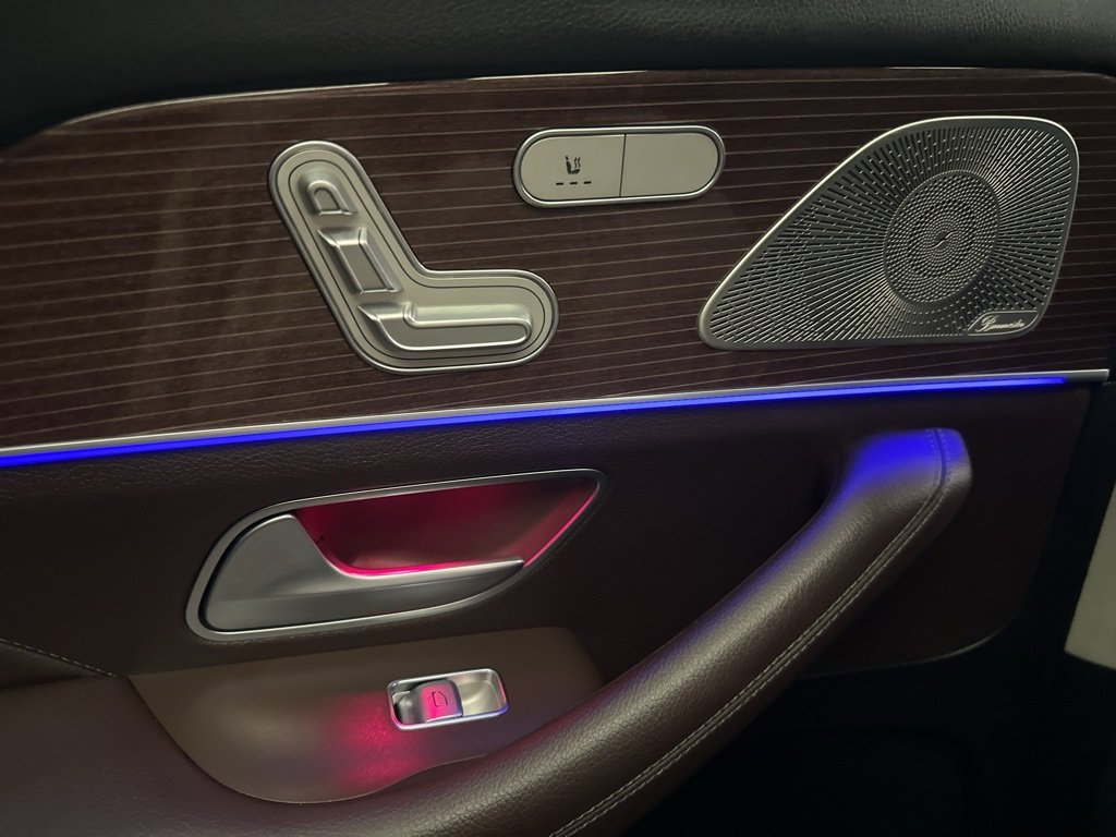 Used 2021 Mercedes-Benz GLS 450 4MATIC image 25