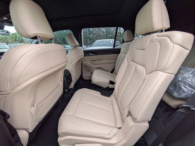 New 2025 Jeep Grand Cherokee L Limited image 12