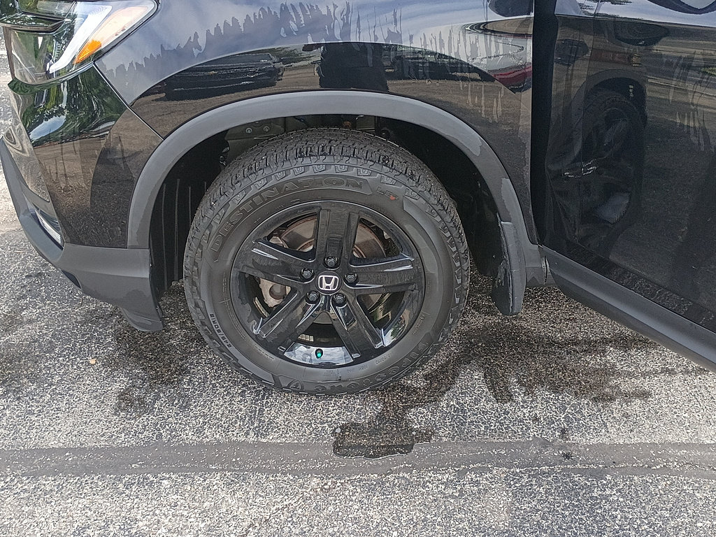 Certified 2023 Honda Ridgeline Black Edition image 12