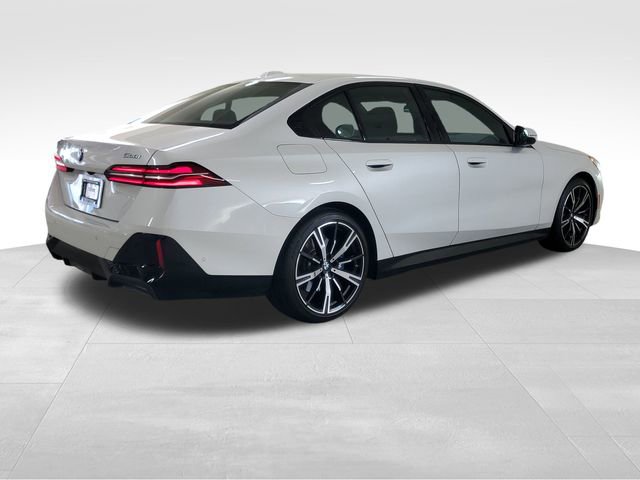 Used 2025 BMW 530i w/ M Sport Package image 7