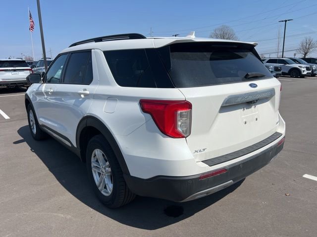 Used 2023 Ford Explorer XLT w/ Equipment Group 202A image 7