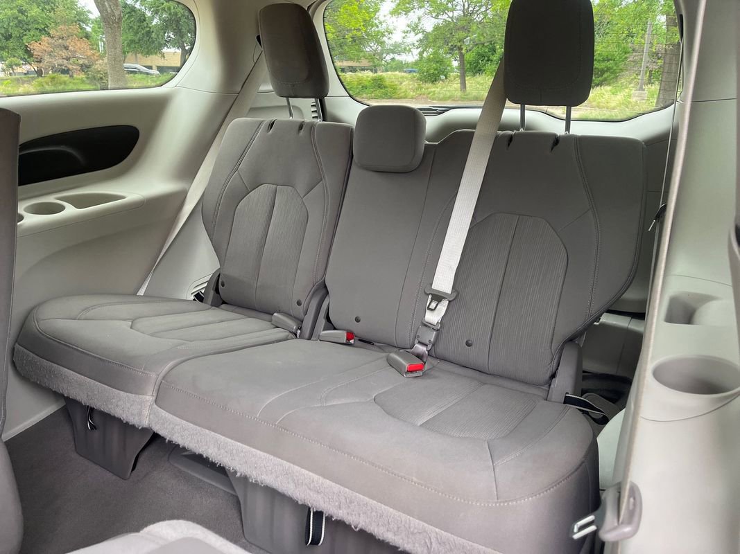 Used 2020 Chrysler Voyager LX w/ Cold Weather Group image 20