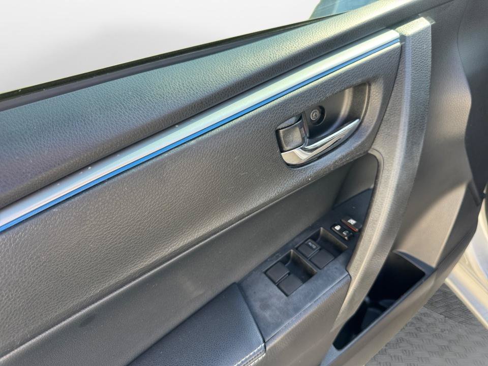 Used 2016 Toyota Corolla S FWD image 36