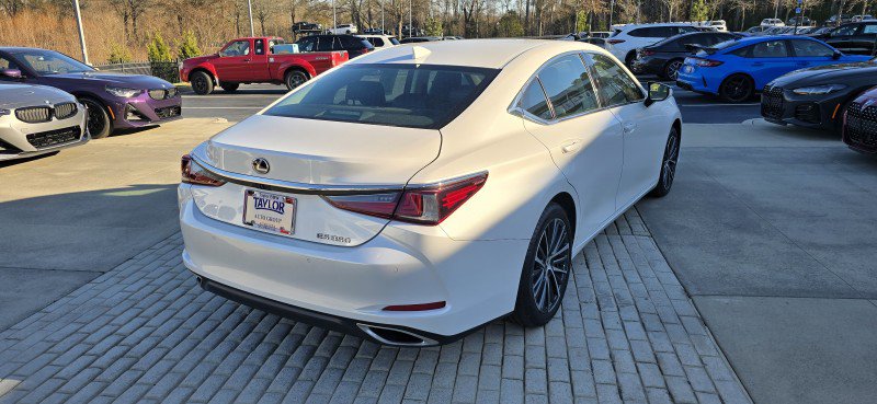 Used 2023 Lexus ES 350 w/ Premium Package image 5