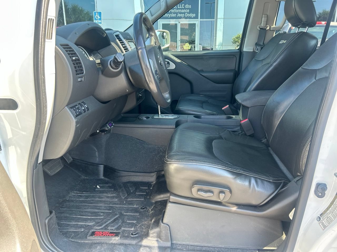 Used 2020 Nissan Frontier PRO-4X AWD/4WD image 11