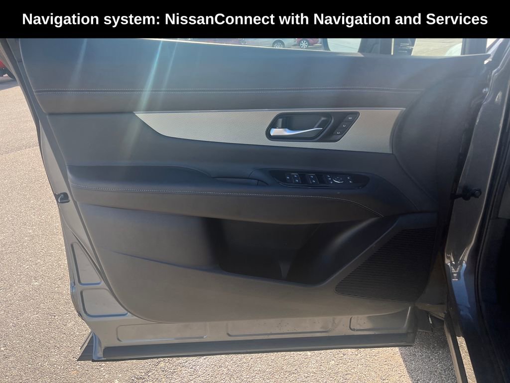 Used 2025 Nissan Murano Platinum w/ Cargo Package image 13